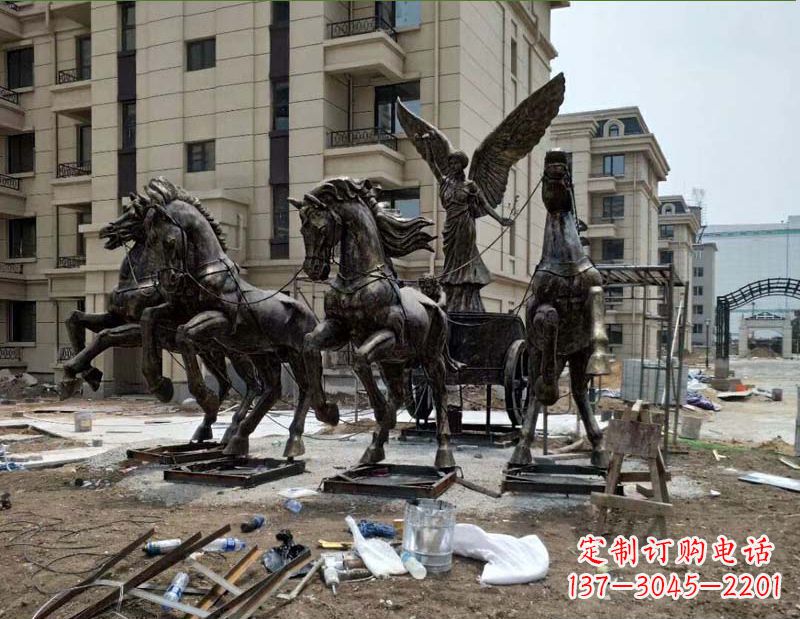 泰安阿波罗战车小区景观铜雕