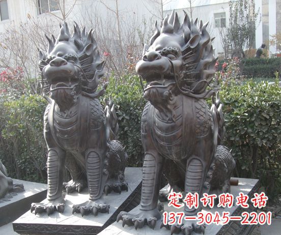 泰安霸气的铜狮子