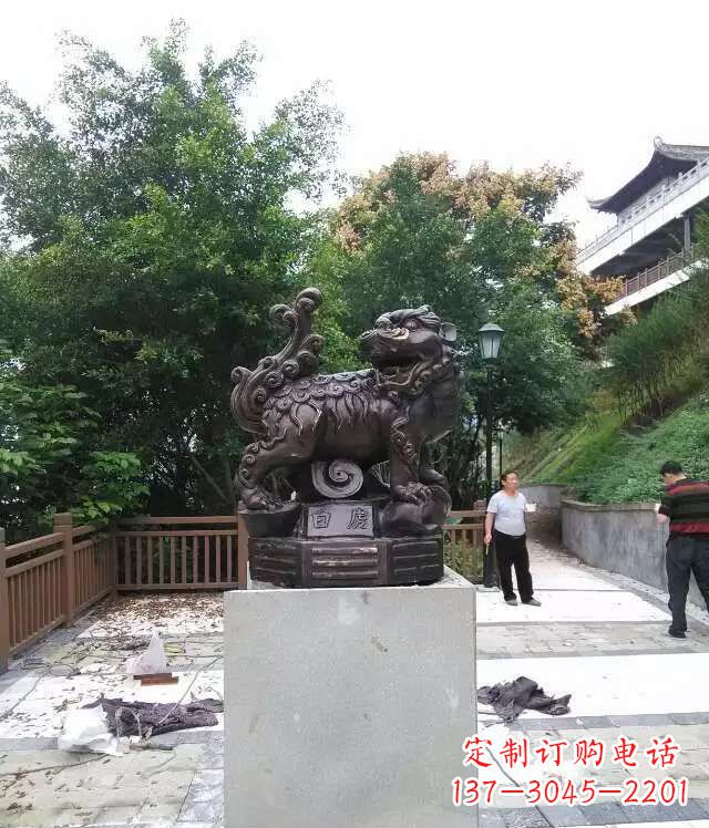 泰安白虎神兽雕塑