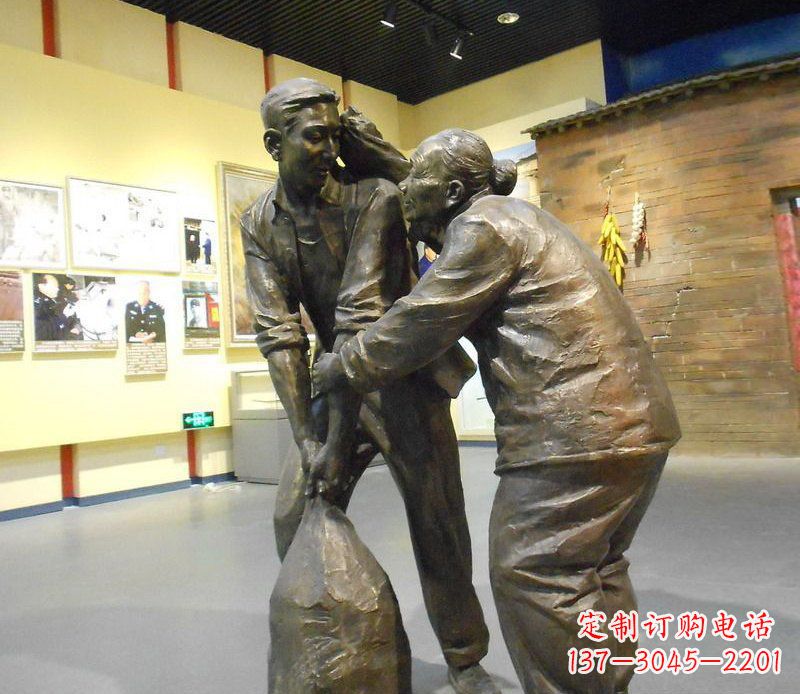 泰安“护老铜雕”