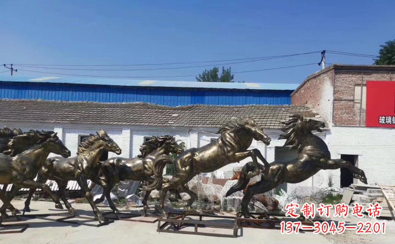 泰安“马儿风采”精美铜雕