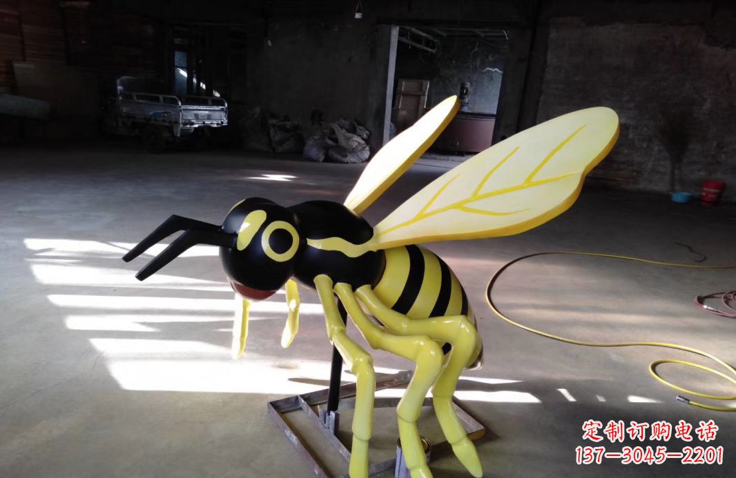 泰安玻璃蜜蜂雕塑让自然之美展现