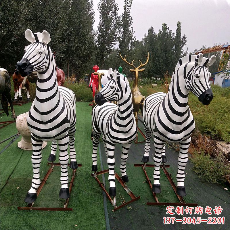 泰安斑马玻璃钢仿真雕塑