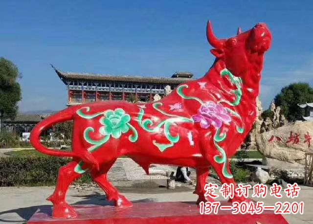 泰安玻璃钢红牛雕塑