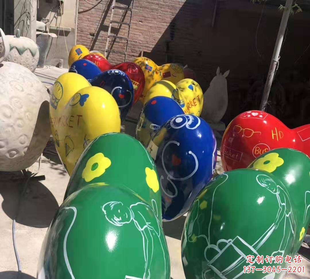 泰安玻璃钢彩绘气球雕塑