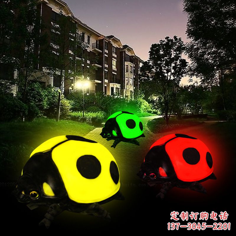 泰安玻璃钢发光七星瓢虫雕塑璀璨夺目的夜景