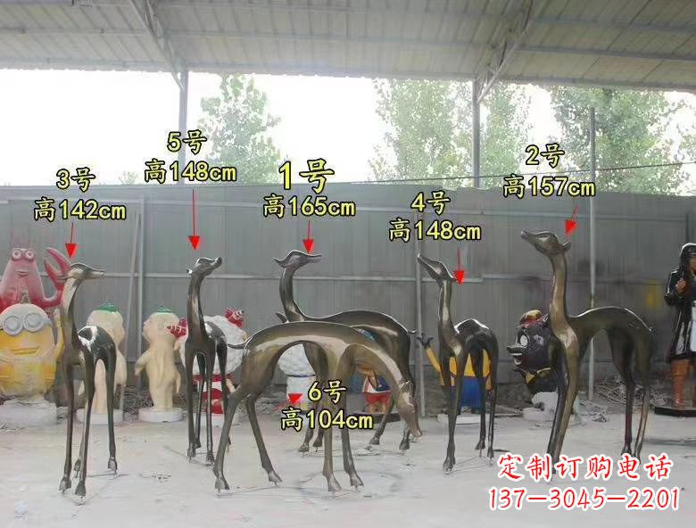 泰安玻璃钢仿铜小鹿雕塑精美绝伦