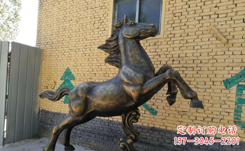 泰安马雕塑玻璃钢仿铜创作的艺术
