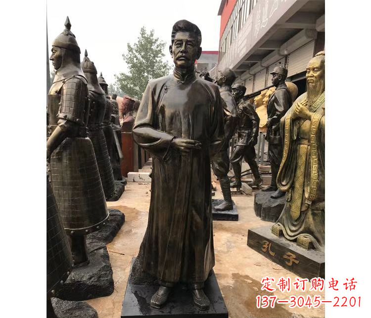 泰安玻璃钢仿铜鲁迅雕塑——传承中国近代文化精神