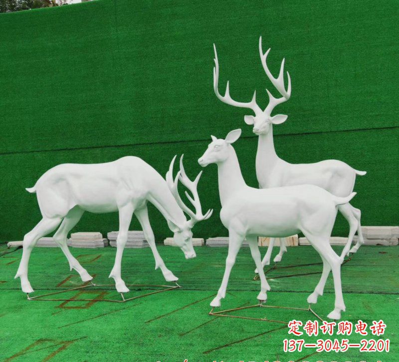 泰安玻璃钢鹿群雕塑