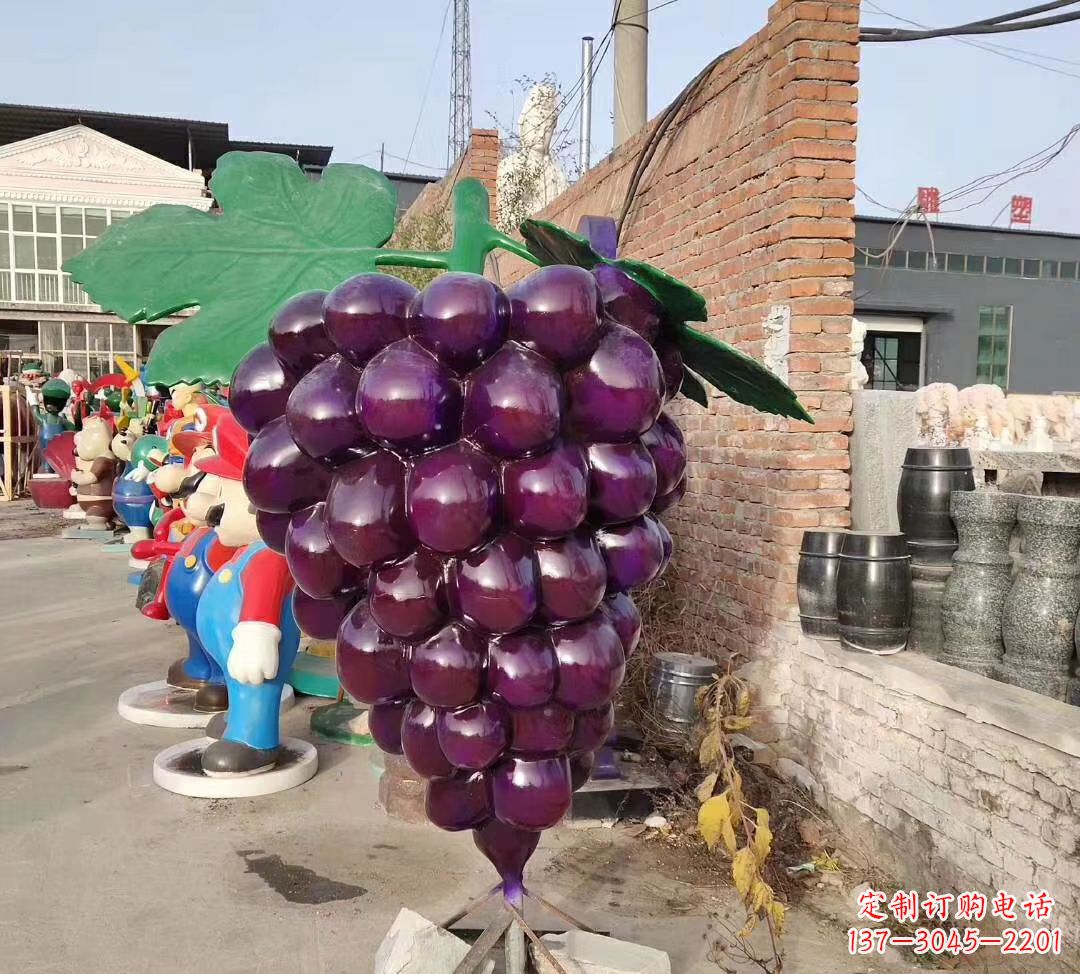 泰安仿真玻璃钢葡萄雕塑