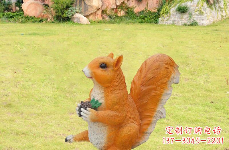泰安玻璃钢仿真松鼠