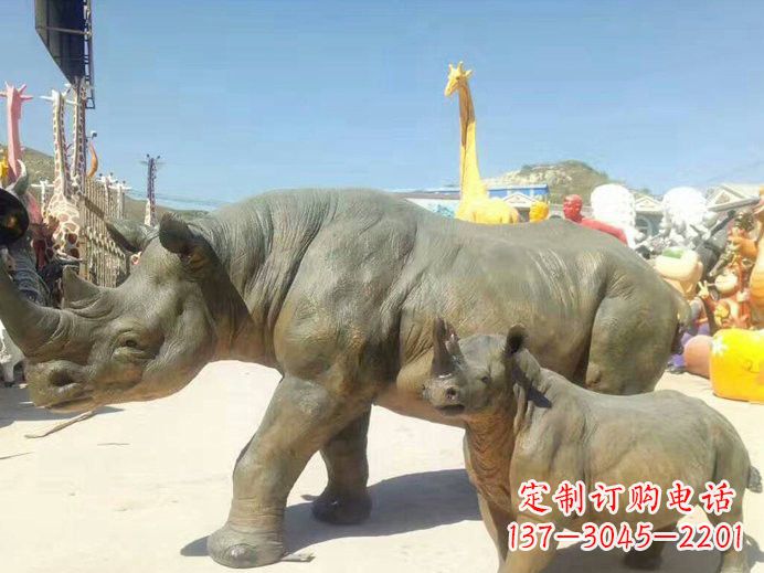 泰安玻璃钢仿真犀牛