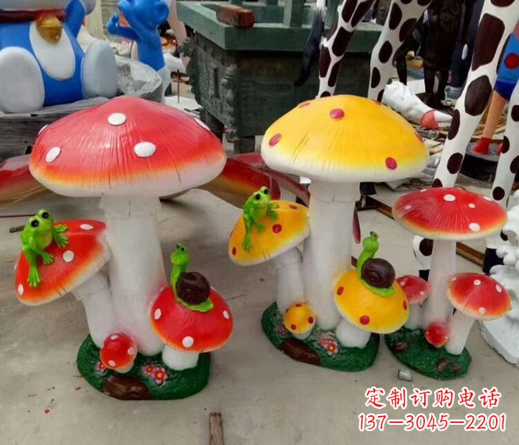 泰安玻璃钢蘑菇雕塑精美多彩