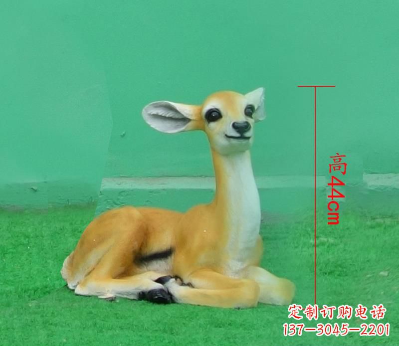 泰安玻璃钢制作的羚羊雕塑