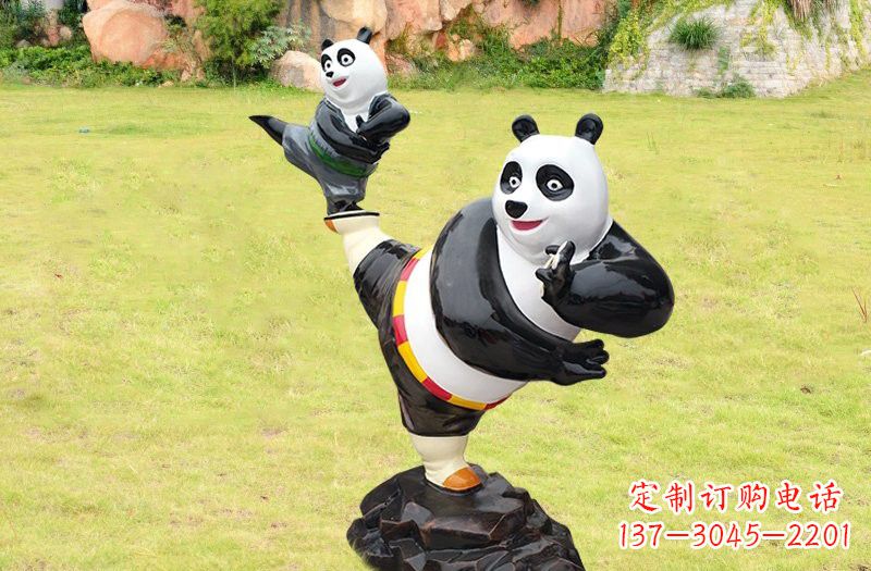 泰安玻璃钢卡通熊猫雕塑的艺术之美