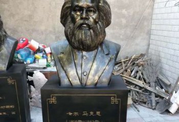 泰安玻璃钢铸就的马克思雕塑