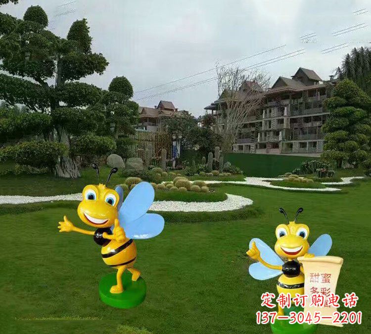 泰安精美的玻璃钢卡通小蜜蜂雕塑