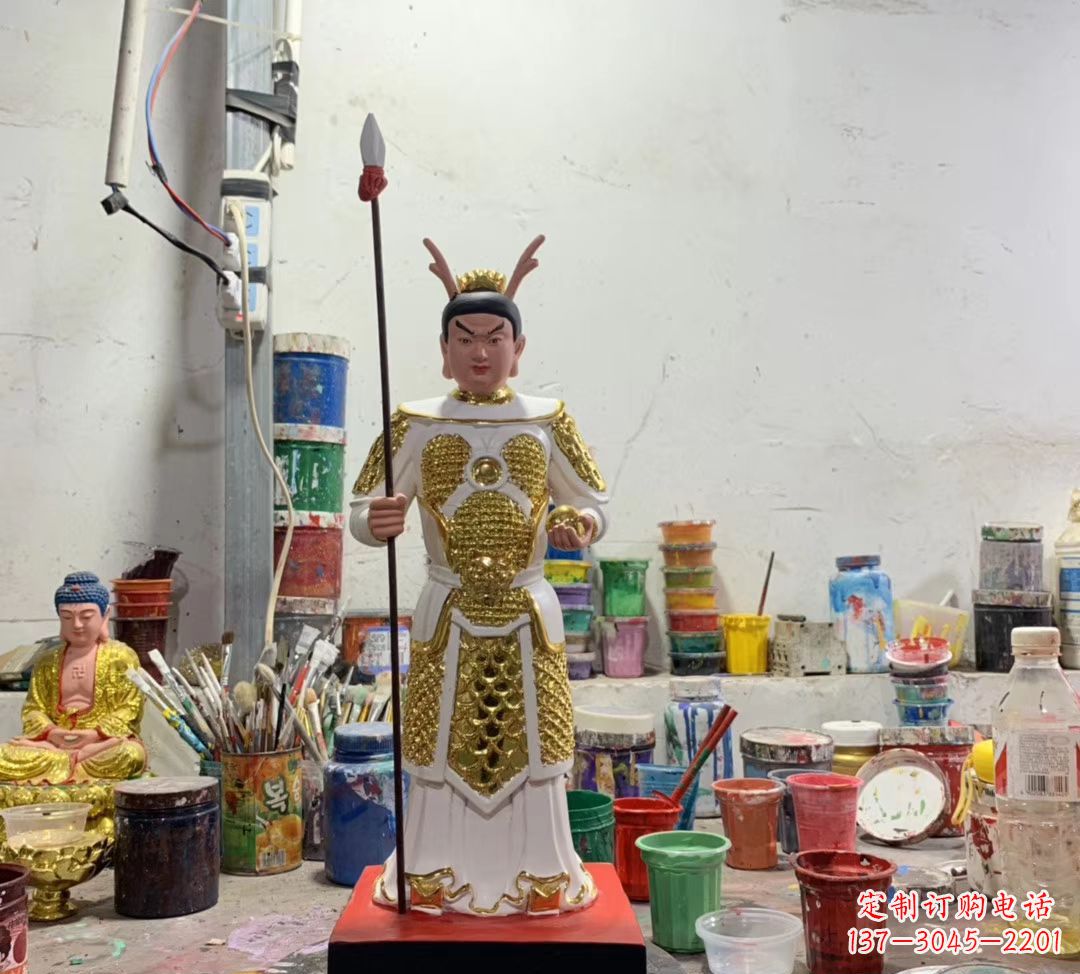 泰安玻璃钢龙王三太子雕塑户外摆件