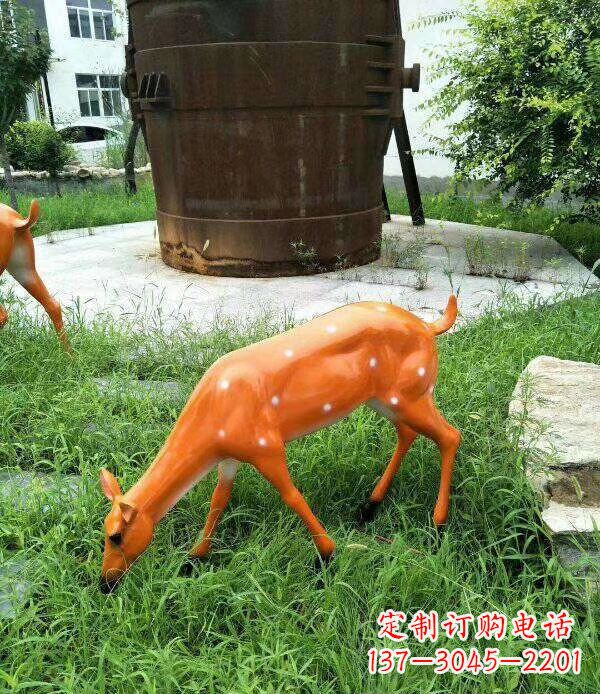 泰安梅花鹿雕塑精美的艺术品