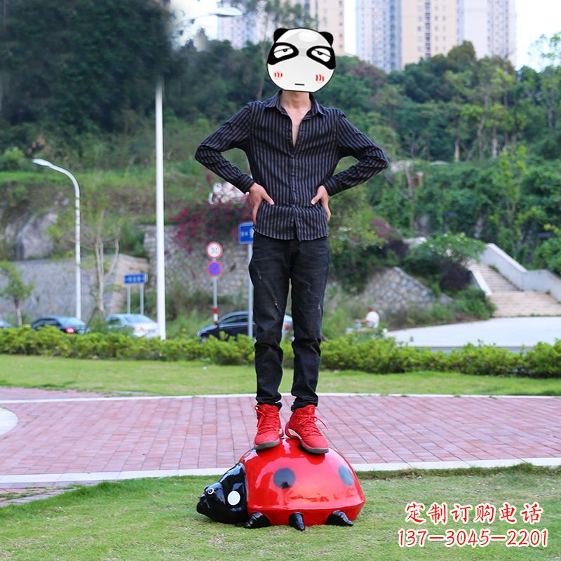 泰安玻璃钢七星瓢虫雕塑艺术的精灵