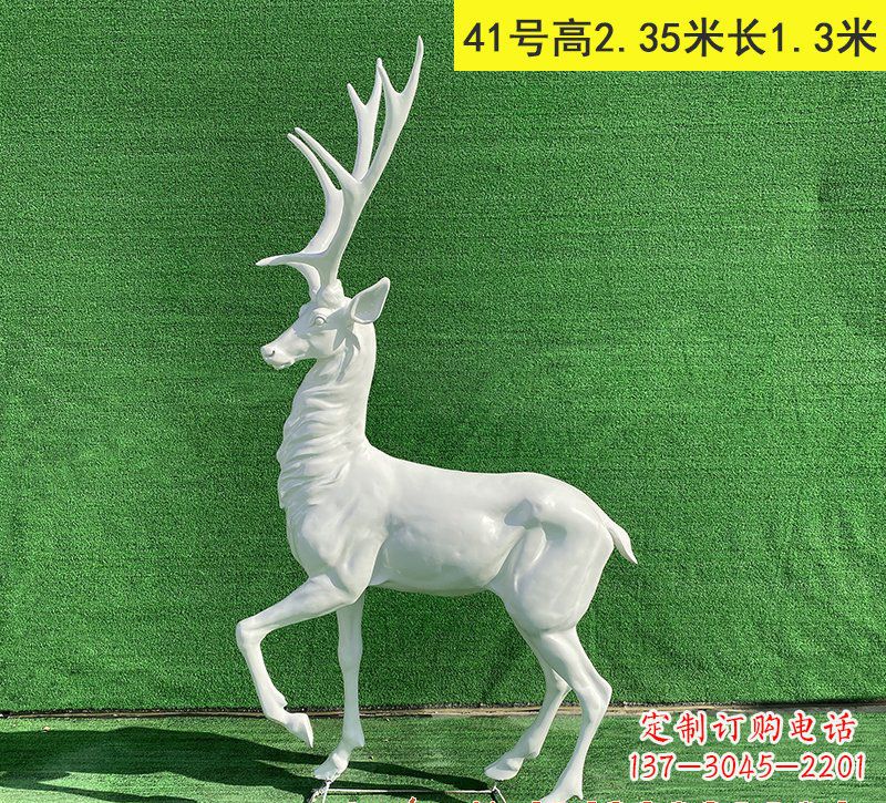 泰安玻璃钢驯鹿雕塑