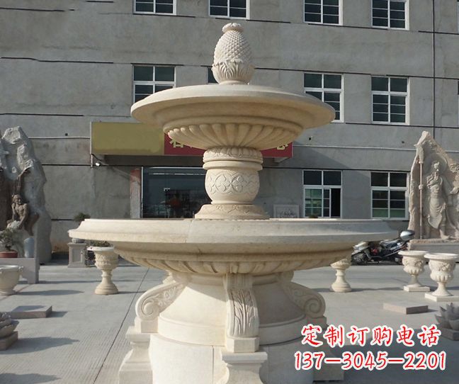 泰安菠萝雕塑点缀小区景观的精美艺术品