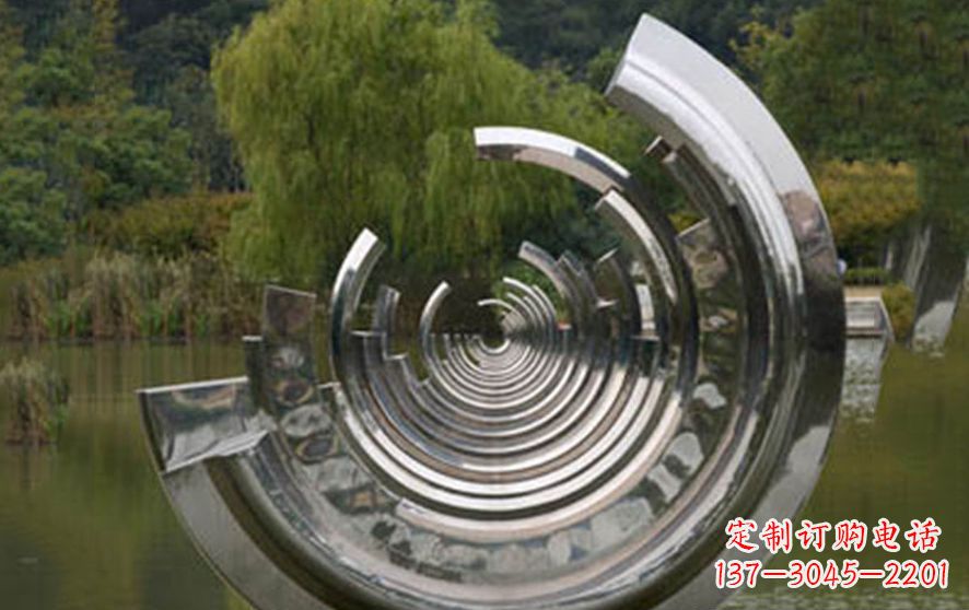 泰安不锈钢半圆字母景观雕塑——美化环境的艺术