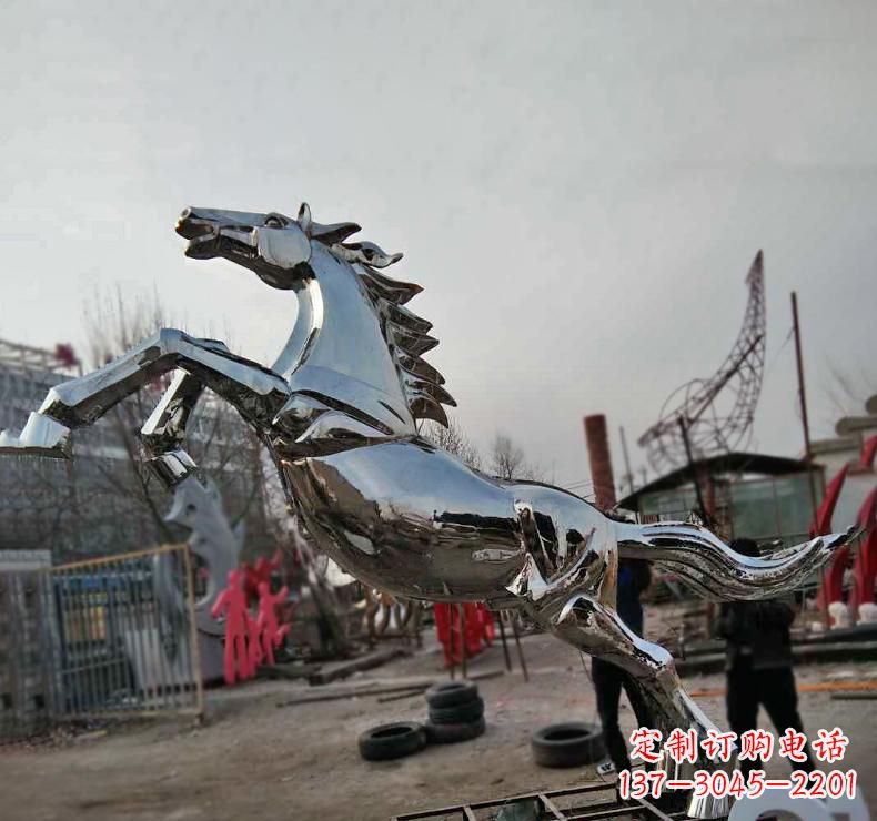 泰安不锈钢奔跑马雕塑驰骋在人间的艺术精灵