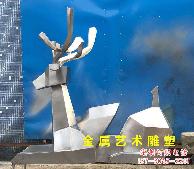 泰安不锈钢别墅几何鹿雕塑——别出心裁的艺术灵感