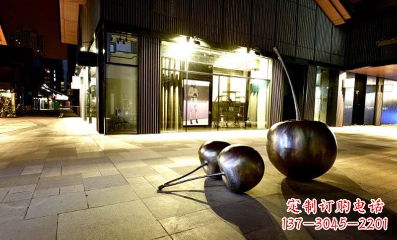 泰安不锈钢步行街樱桃雕塑