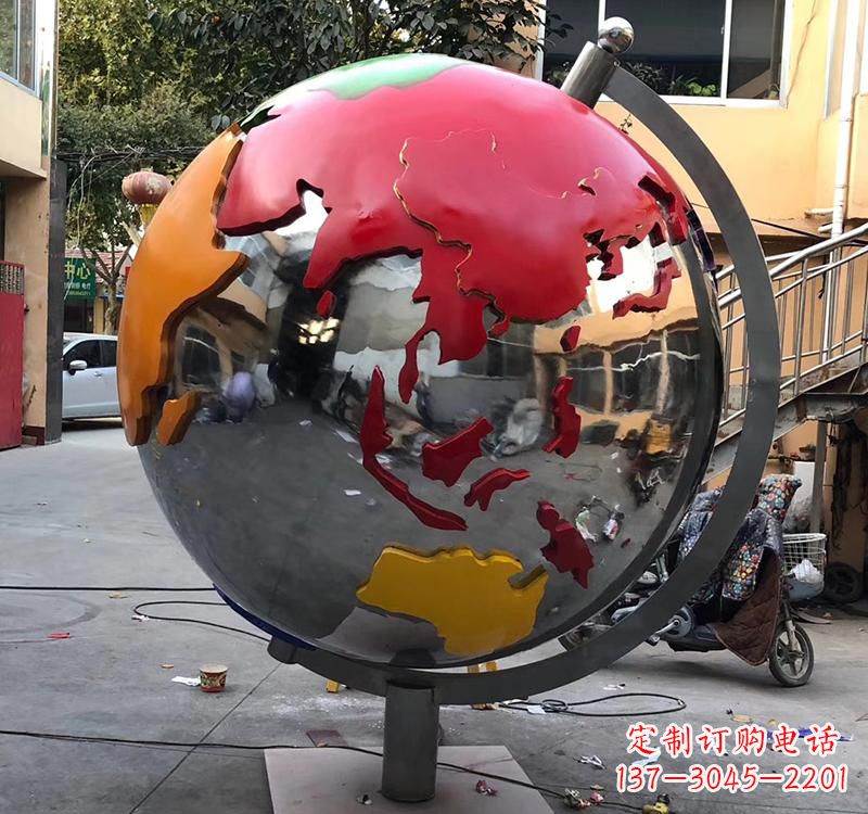 泰安不锈钢彩绘地球仪雕塑