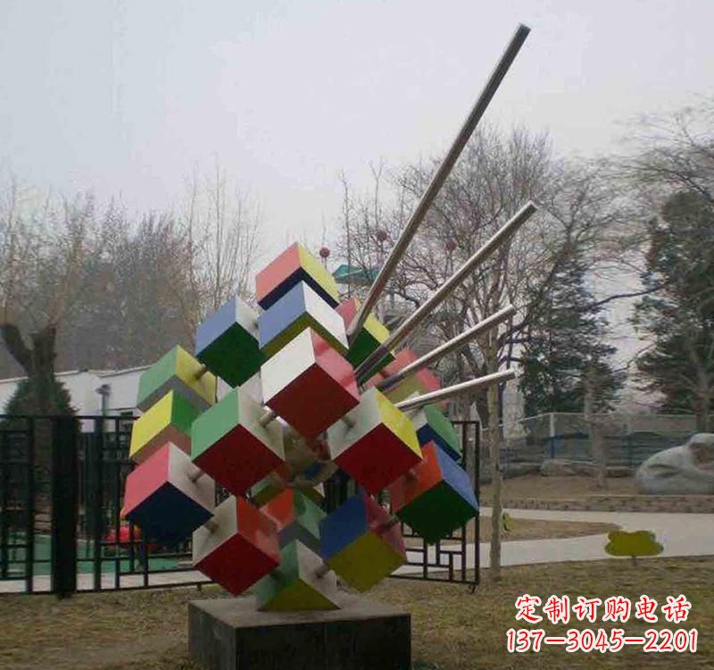 泰安不锈钢彩色魔方雕塑艺术与智慧的结合