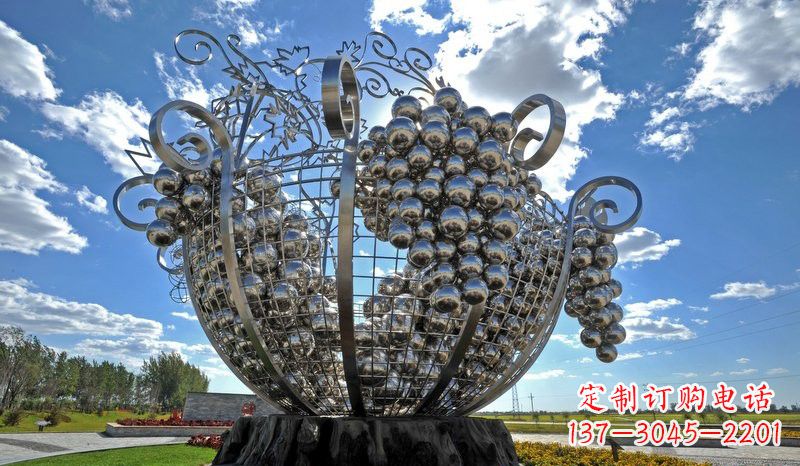 泰安不锈钢葡萄雕塑——城市的艺术之美