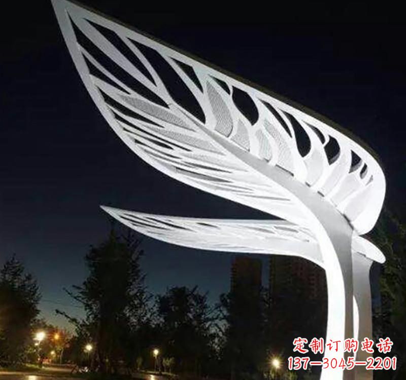 泰安不锈钢树叶雕塑点缀城市景观
