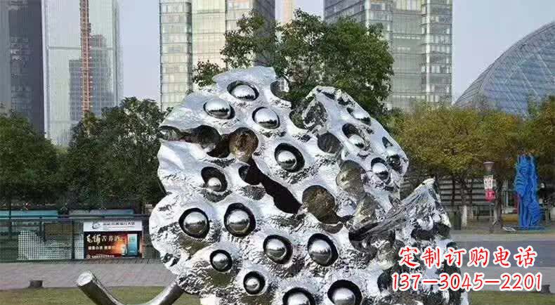泰安不锈钢城市的莲蓬雕塑