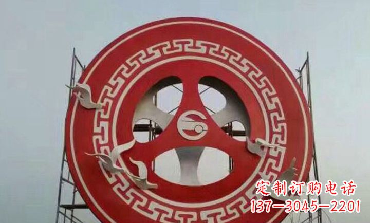 泰安不锈钢齿轮雕塑象征着时代进步