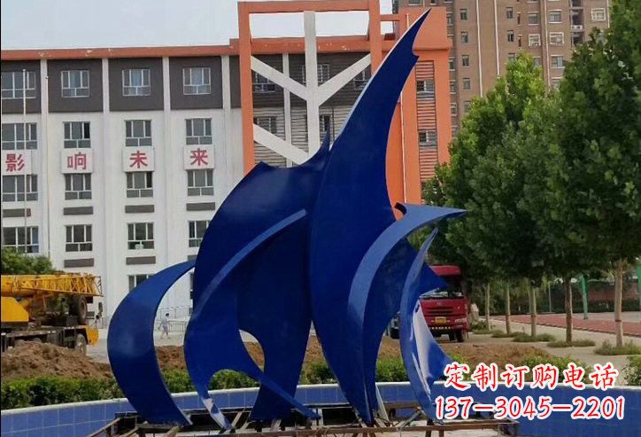 泰安不锈钢船帆雕塑象征着自由和希望
