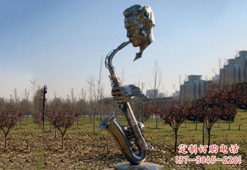 泰安静谧而神秘的不锈钢萨克斯雕塑