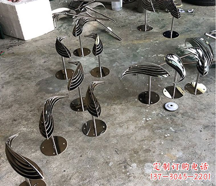 泰安精美不锈钢动物雕塑