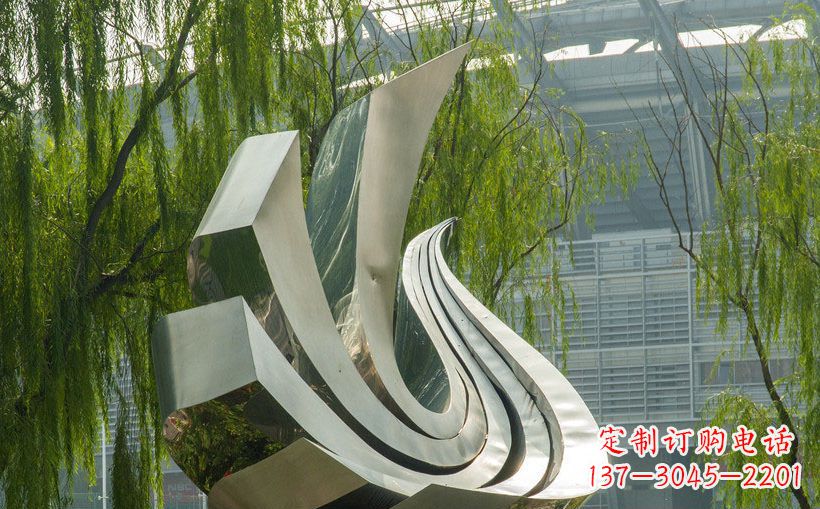 泰安不锈钢鸽子景观雕塑