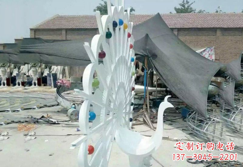 泰安不锈钢孔雀雕塑精美绝伦