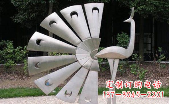 泰安不锈钢孔雀雕塑美丽而持久