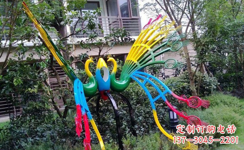 泰安不锈钢孔雀雕塑——精美的艺术品