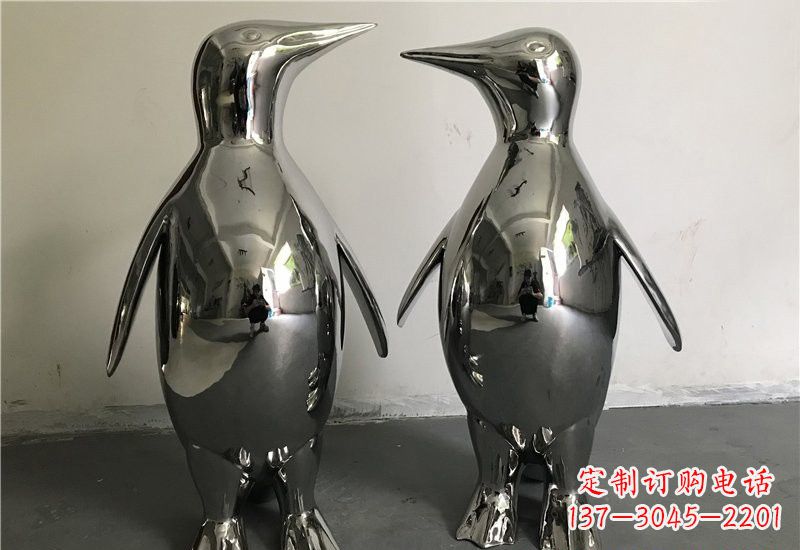 泰安企鹅雕塑以不锈钢赋予生命