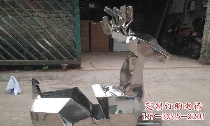 泰安不锈钢鹿雕塑艺术之美