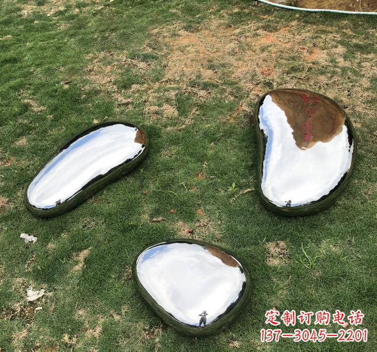 泰安不锈钢鹅卵石雕塑精致与经典的完美结合