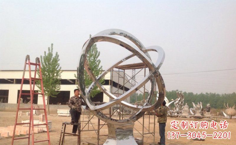 泰安不锈钢抽象圆环雕塑。
