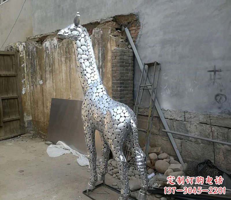 泰安精美不锈钢长颈鹿雕塑