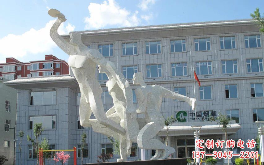 泰安不锈钢打乒乓球人物雕塑